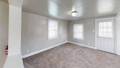 169 E Washington St, Oswego, IL 60543 - photo 6