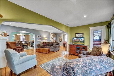 49 E Girard Blvd, Buffalo, NY 14217 - photo 7