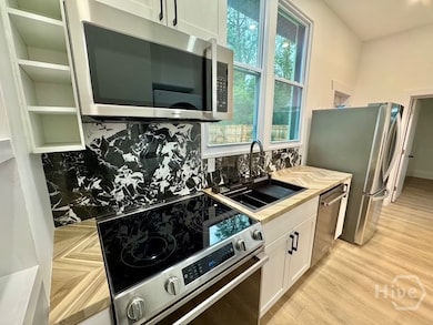 2047 E 41st St, Savannah, GA 31404 - photo 6