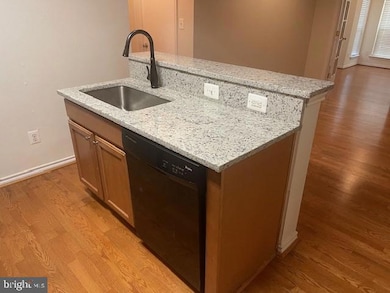 3902 Penderview Dr unit 1402, Fairfax, VA 22033 - photo 5