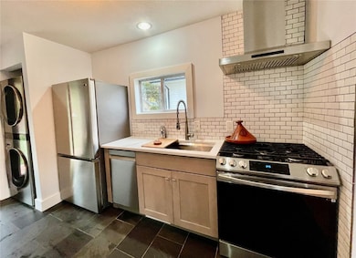 2810 Middle Rd, Davenport, IA 52803 - photo 4