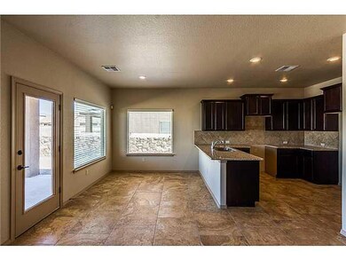 13825 Hollywood Dr, Horizon City, TX 79928 - photo 7