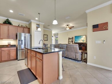Kitchen w/ Island