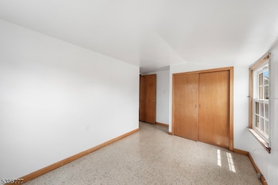 707 Erudo St, Linden, NJ 07036 - photo 4