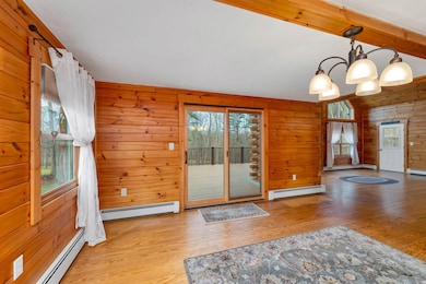 Versatile Dining area or 1st floor master suite