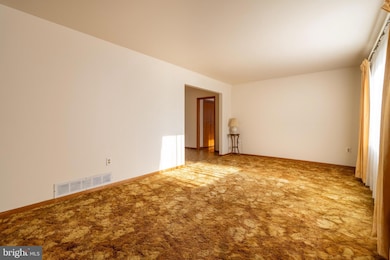 618 Fern Way, Sykesville, MD 21784 - photo 7