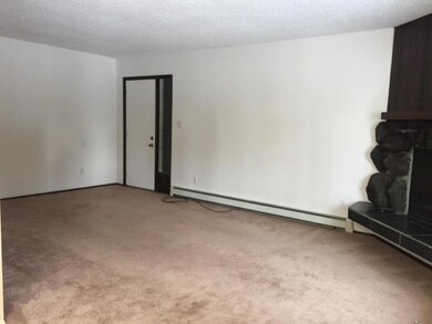 5605 Renee Cir unit B, Anchorage, AK 99504 - photo 3