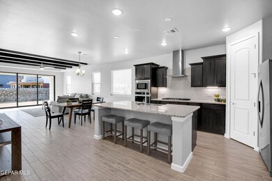 511 Cedarwood Ave, El Paso, TX 79928 - photo 2