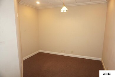 628 Broadway St, Lincoln, IL 62656 - photo 5