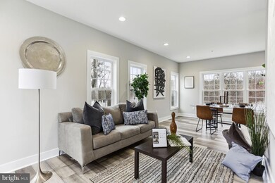 4704 Birchtree Ln, Temple Hills, MD 20748 - photo 3