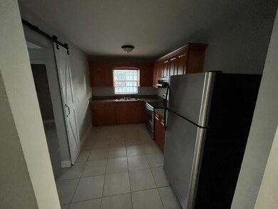 621 SW 7th St, Belle Glade, FL 33430 - photo 7