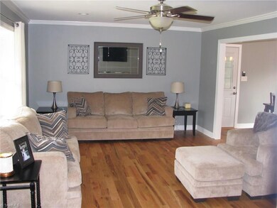 5515 Grove Forrest Dr, High Point, NC 27263 - photo 7