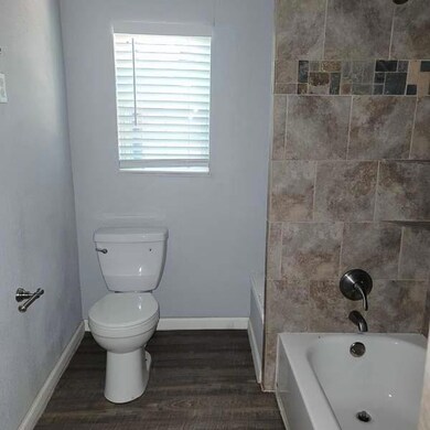 801 NW Main St, Ennis, TX 75119 - photo 6