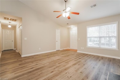 3915 Bluestem Dr, Greensboro, NC 27405 - photo 4