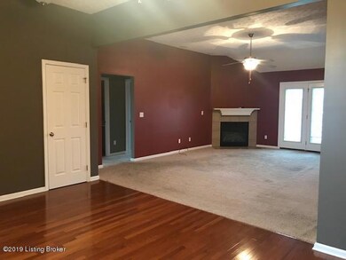 252 Leath Ct, Shepherdsville, KY 40165 - photo 4