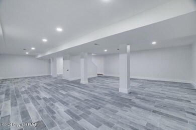 162 Laurel Ln, Effort, PA 18330 - photo 4