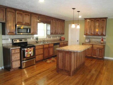 194 Bowling Alley Rd, Manchester, TN 37355 - photo 6