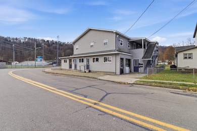 323 W Center St, Johnsonburg, PA 15845 - photo 2