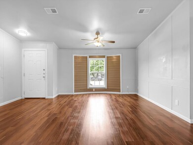 1845 Sheila Dr, Azle, TX 76020 - photo 4