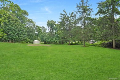 15 Augur Rd, Airmont, NY 10901 - photo 3