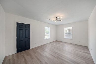 314 Coronado St, Houston, TX 77009 - photo 4