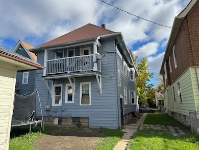 2421 N 40th St unit 2423, Milwaukee, WI 53210 - photo 4