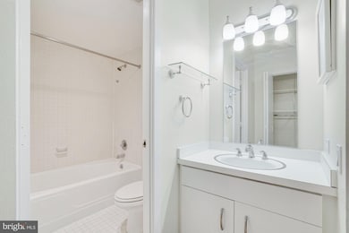 1200 23rd St NW unit 802, Washington, DC 20037 - photo 6