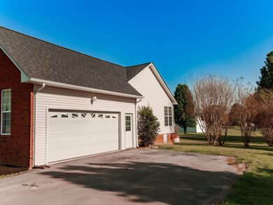 2854 Paran Pointe Dr, Cookeville, TN 38506 - photo 6