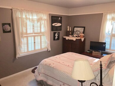 702 W Main St, Griffith, IN 46319 - photo 7