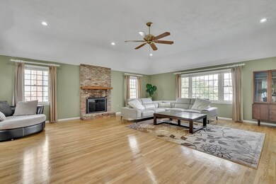 7 Stouffer Cir, Andover, MA 01810 - photo 4
