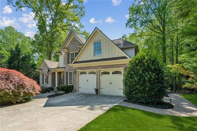 Craftsman house with roof with shingles, concrete 