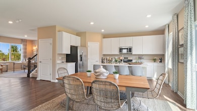 396 Danforth Dr, Batavia, IL 60510 - photo 4