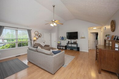 202 E Joann Dr, Wilmore, KY 40390 - photo 6