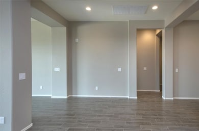 003_Living Room