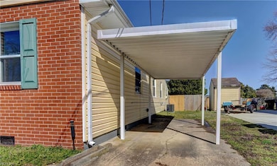 8 N Cypress St, Hampton, VA 23669 - photo 4