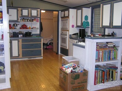 3053 SW Pumice Place, Redmond, OR 97756 - photo 6