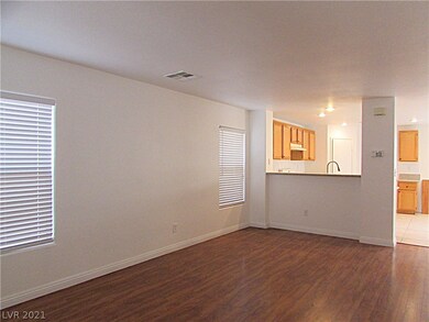 4774 Idols Eye Ct, Las Vegas, NV 89139 - photo 4