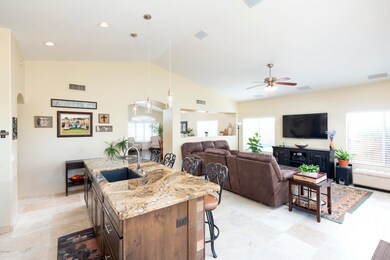 Kitchen&Fam