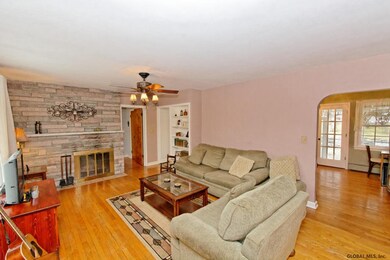 925 Altamont-Voorheesville Rd, Guilderland, NY 12186 - photo 6