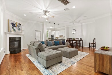 810 Garden Trace Ln, Houston, TX 77018 - photo 4