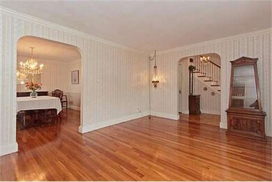 8 Lorraine Rd, Medford, MA 02155 - photo 7