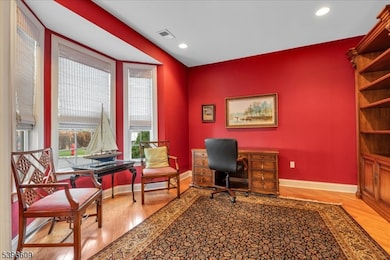 4 Ayers Ct, Metuchen, NJ 08840 - photo 4