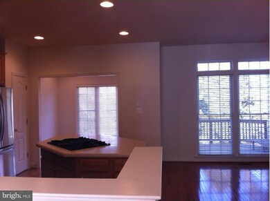 9970 Cyrandall Dr, Oakton, VA 22124 - photo 3