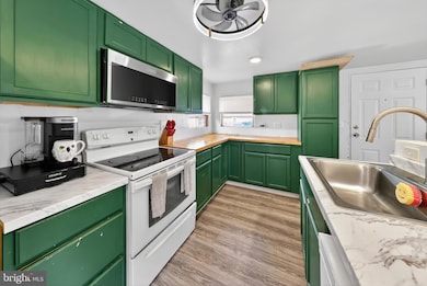 229 Kline St unit A106, Bear, DE 19701 - photo 5