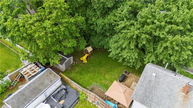 40 Vincent Ave, Pawtucket, RI 02860 - photo 6