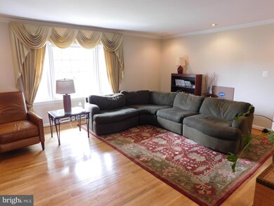 1908 Torregrossa Ct, McLean, VA 22101 - photo 5