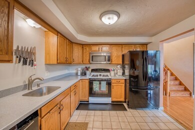 340 Centre Ave unit 7, Rockland, MA 02370 - photo 6