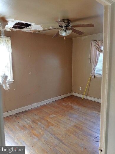 4216 Towanda Ave, Baltimore, MD 21215 - photo 5