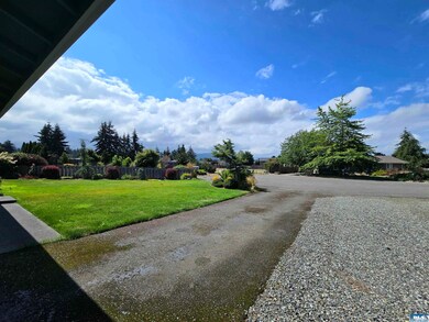 Cul de Sac looking towards the Olympic Mountains