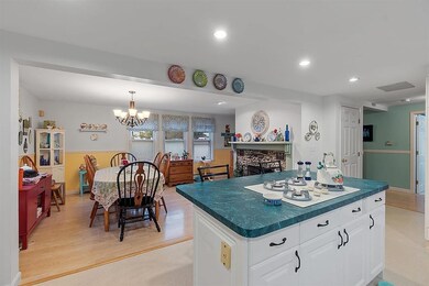 93 Central St, Hudson, NH 03051 - photo 4